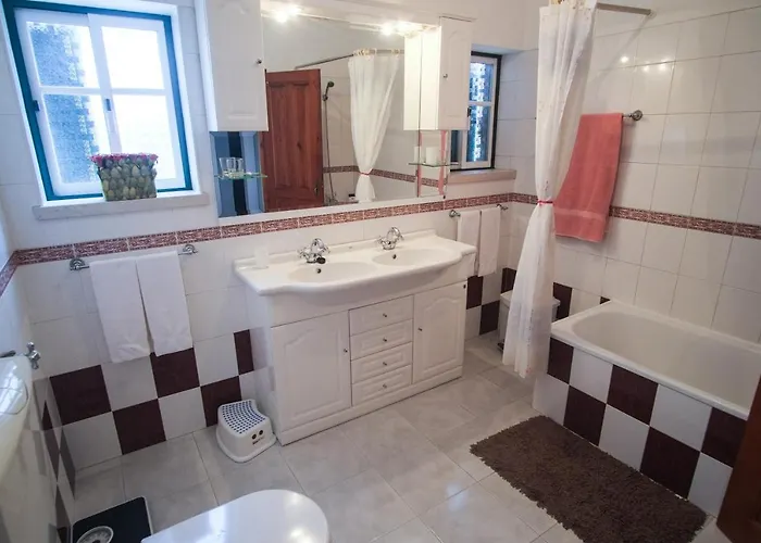 A Casa Do Olival - Barragem Castelo Do Bode-tomar Homestay szállás *